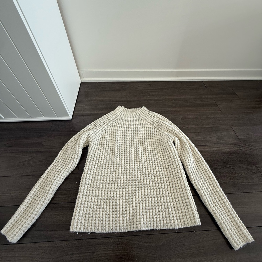 Simons Cream Textured Turtleneck Sweater